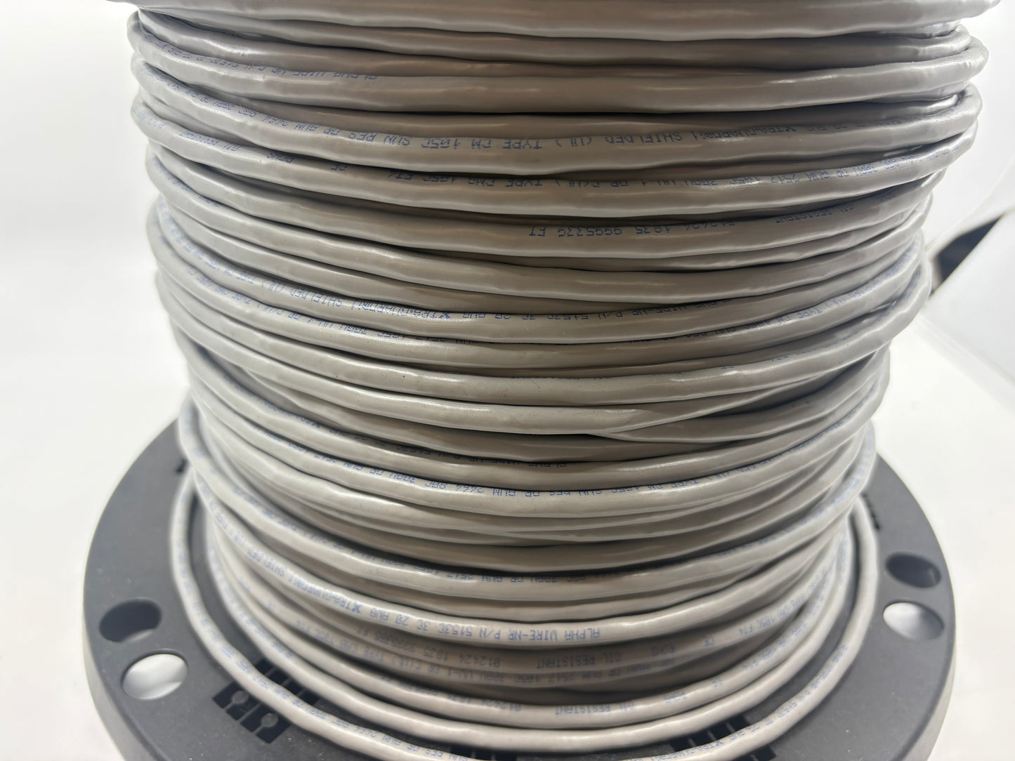 Alpha Wire 5153C | 20 AWG 3-Conductor Xtra-Guard® 1 PVC Shielded Cable – Slate (100 ft Spool)